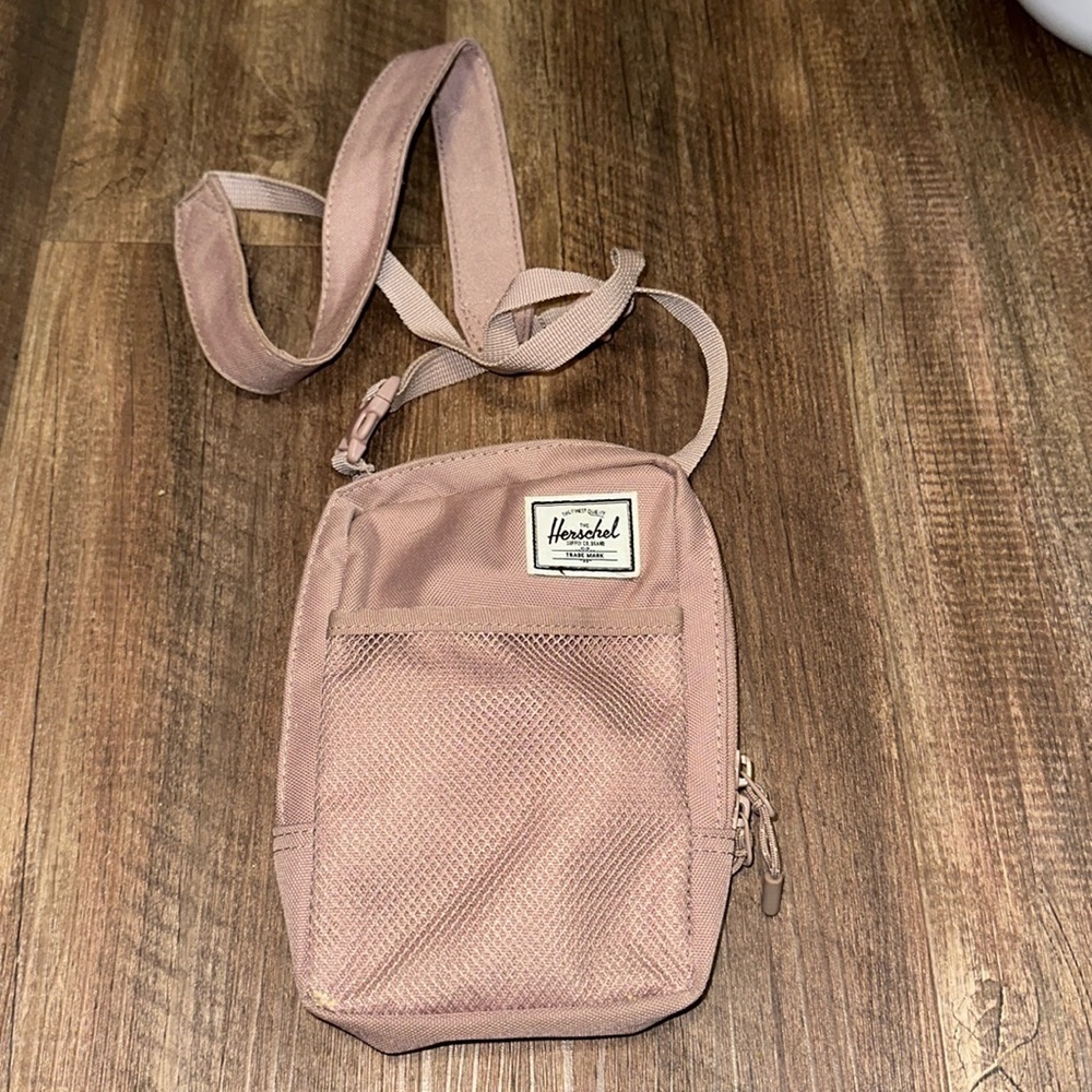 Herschel‎ Crossbody Blush Color